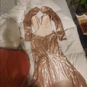 Trumpet mermaid sequins prom dress/ special event dress. Size in between 2 & 4.